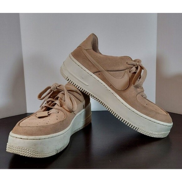 Nike Womens Air Force 1 Sage Low Sneakers Shoes Pink AR5339-201 Suede Lace Up 7 - Picture 4 of 8